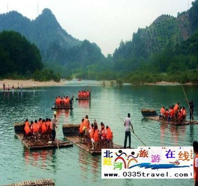 東戴河永安峽谷漂流