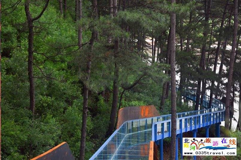 秦皇島傍水崖景區(qū)-冬季滑雪夏季高山峽谷漂流