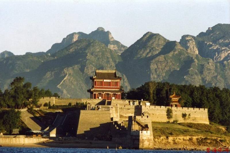 超值“山海關(guān)十年暢游卡”（包含天下第一關(guān)、老龍頭、角山、長壽山、孟姜女廟等九大景區(qū)）