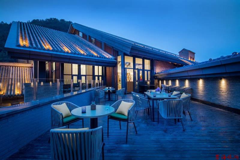 承德金山嶺長(zhǎng)城大酒店咨詢預(yù)定電話18633570222 15703350808