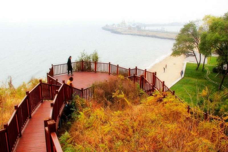 秦皇島北戴河草坪教堂高端婚禮現(xiàn)場(chǎng)推薦：秦皇島西港花園——海誓花園18633570222