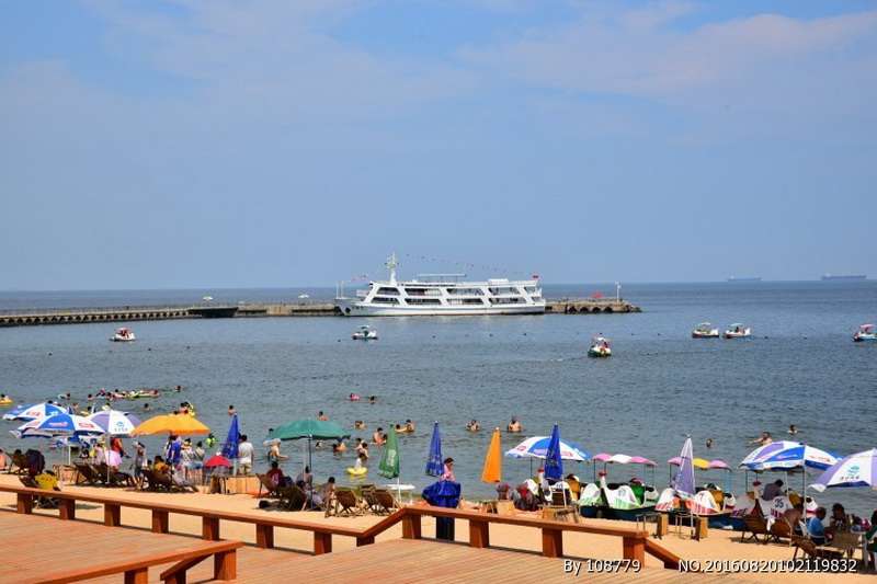 秦皇島北戴河浪淘沙長城號公主號尋仙號求仙號游船